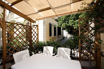 pergola